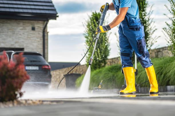 Best Sidewalk and Walkway Cleaning  in Upper Fruitland, NM